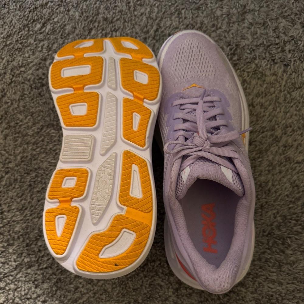 Women’s Hoka Bondi 9 sneakers.